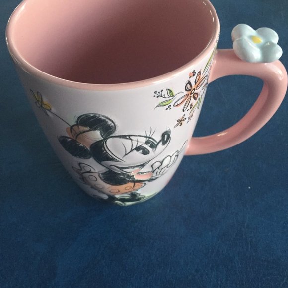Disney Pink Mug "Bow" with Minnie - Picture 2 of 10